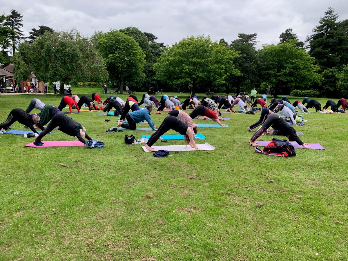 Yoga and Wellbeing in the Park returns for sixth year as part of Great Big Green Week.

Read more ⬇️
bedford.gov.uk/news/2025/yoga…

#Yoga #Bedford