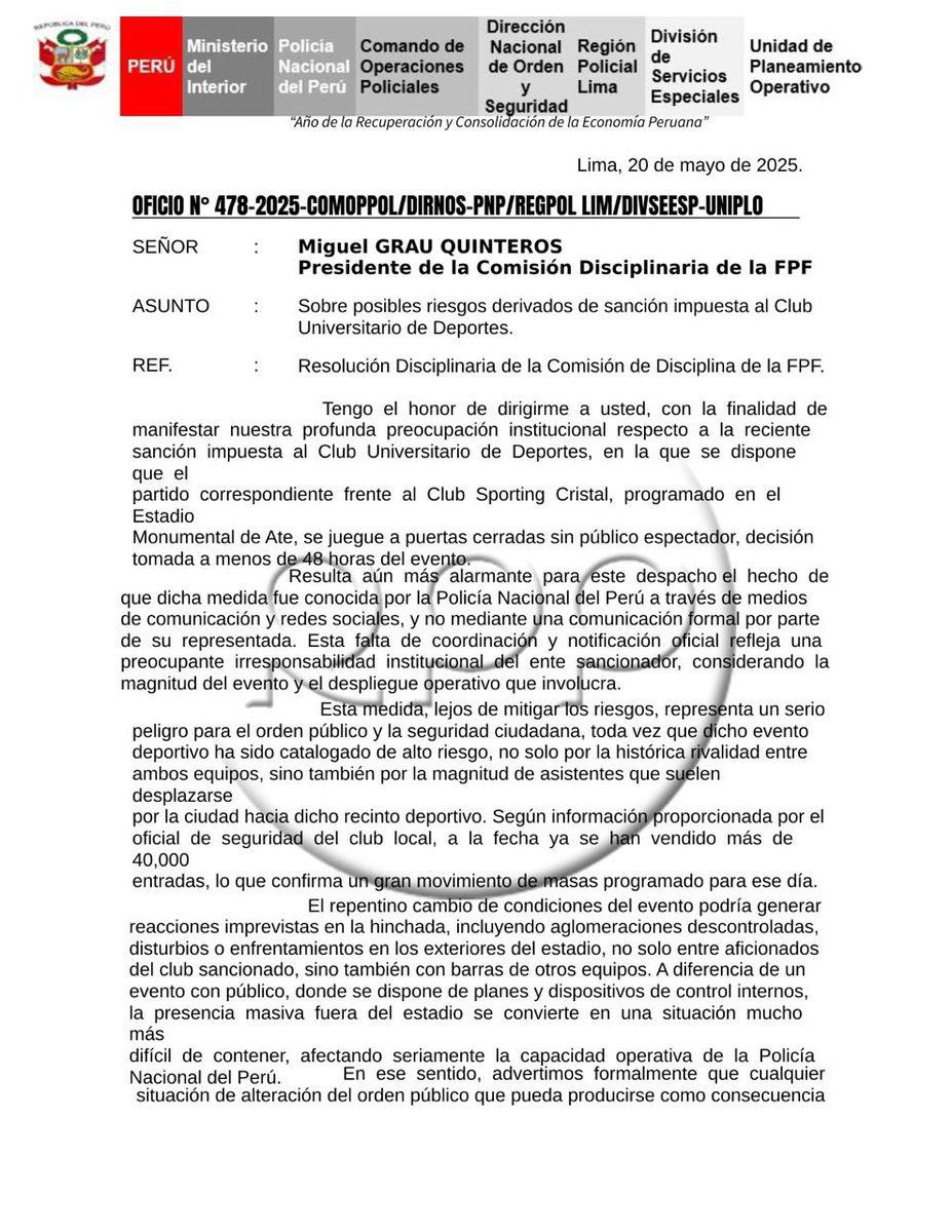 fegusquizap's tweet photo. En qué lío se metió la PNP. Este comunicado es un absurdo total. Quien lo haya escrito deja muy mal parado la institucionalidad de la policía y no debería seguir más en el cargo. https://t.co/cFRkkxEpQv