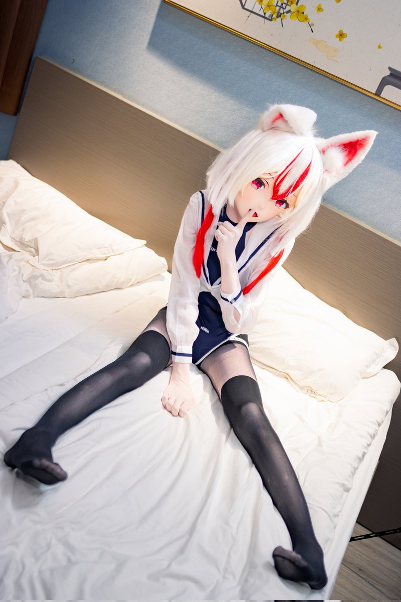 huajiang_kig's tweet photo. 嘘——昨晚的事情……
#kigurumi 
📷依旧是最强的@FengZhi_LQ https://t.co/jWJ9pKs3XT
