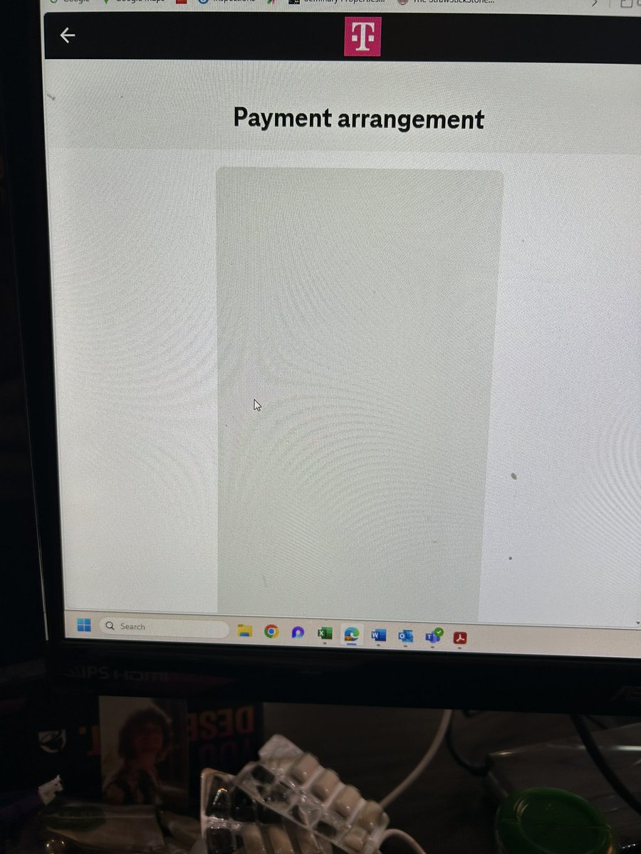ColinShively's tweet photo. What is going here @TMobile?? Both your app and your website will not allow me to access your payment system. @TMobileHelp https://t.co/JMamPogROV