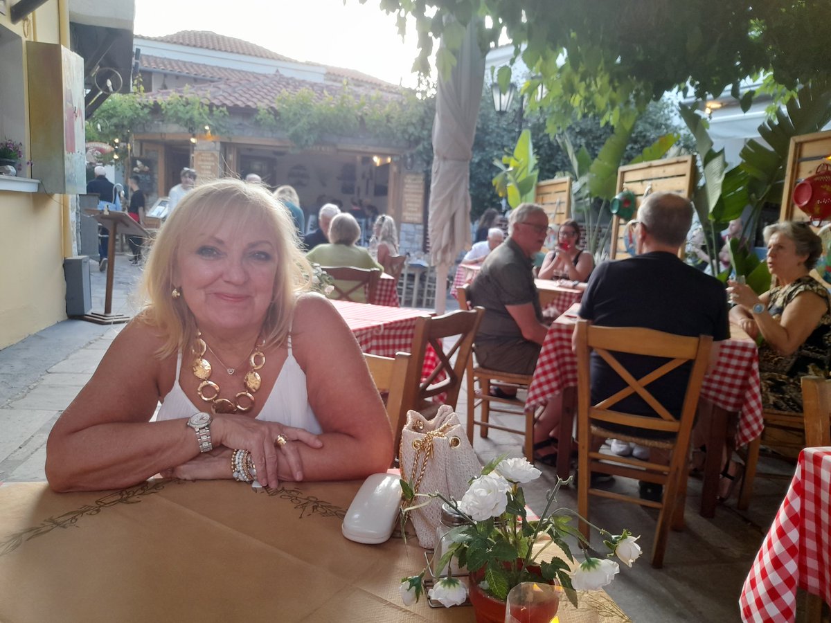 25Ashford's tweet photo. Skiathos old town. https://t.co/YFwFbUOXJI