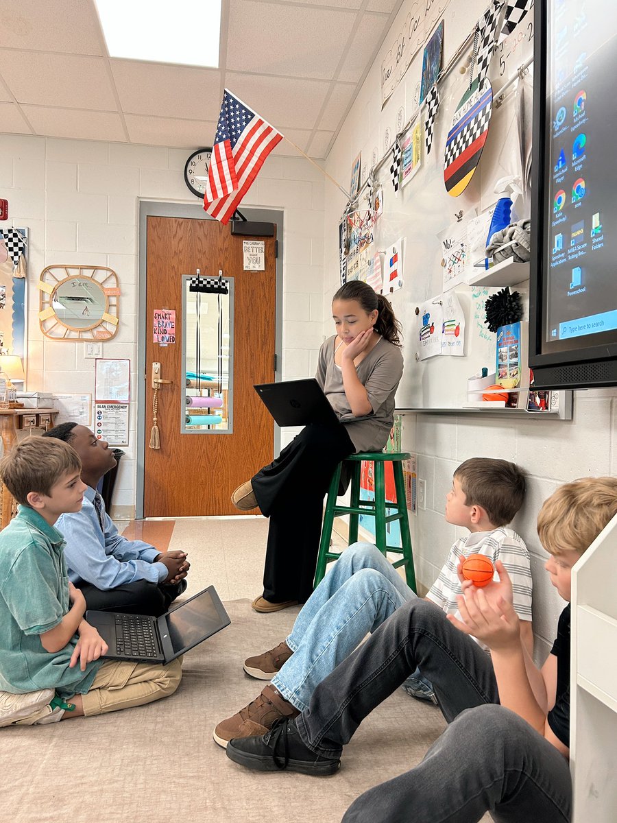 Miss Katie Thompson tweet media