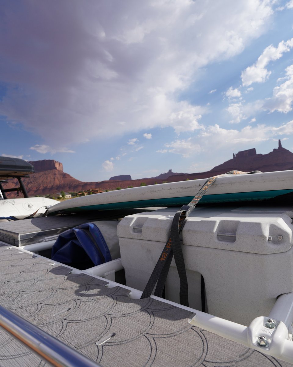 RollercamBuckle's tweet photo. Getting ready to hit the Moab Daily with the 16’ @hysideinflatables and @eddyline_welding frame. 

The fixed rowing floor makes a huge difference for all-day comfort and control. 

———

#whatcanyoucam #rollercam https://t.co/V7BlUsZUPd