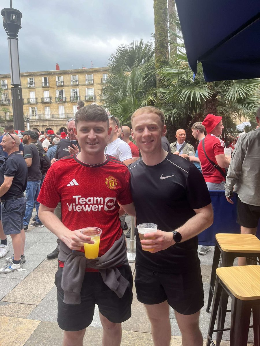 SeanWatters7's tweet photo. Cos United are goin to Bilbao 🎵 https://t.co/eXrT1odqIq