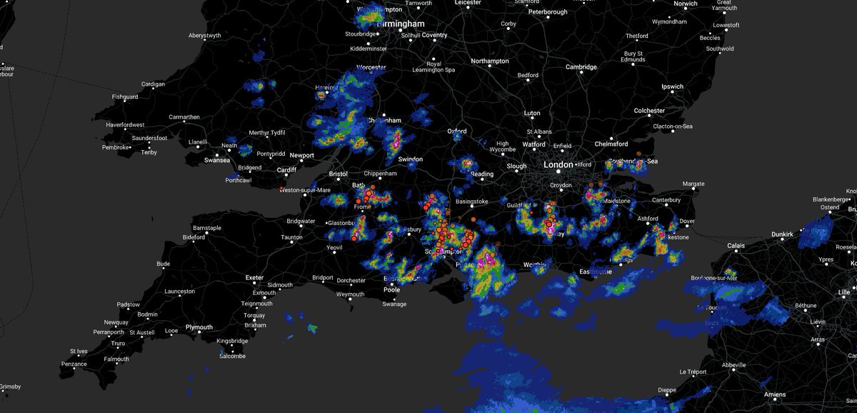 shallow moist layer near the surface has collectively mixed this afternoon with an upper trough moving over the South, Thunderstorms have developed moving South West 
Some quite localised downpours at the moment 
There was no usable ascent released from either Nottingham or