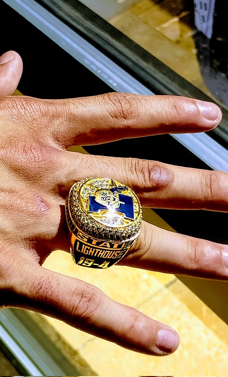 JBateyRoberts_1's tweet photo. Been over here focusing on heavy lifting and final exams so I can be ready for my next chapter, but man it felt good to finally pick up that State Championship Ring today!  I'm ready to go get another one so I can have a set!! https://t.co/WyrKcL4ayB