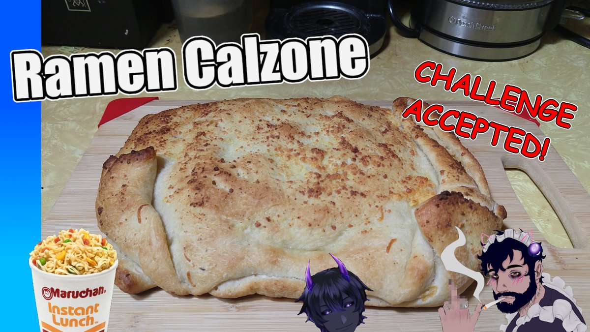 TwinzPlay's tweet photo. CHALLENGE ACCEPTED!
Ramen Calzone!
https://t.co/xB1N5UBLaT
#NomSession https://t.co/4Vg06rhgBQ