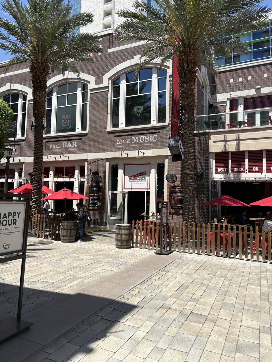 THE BBQ REVIEW tweet media