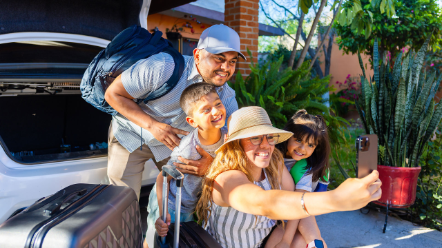 Are you planning to travel this summer? ☀️✈️ Check out UScellular’s latest summer travel tech tips to stay connected, safe, and stress-free wherever you go. #usccemp bit.ly/4k8Lgfd