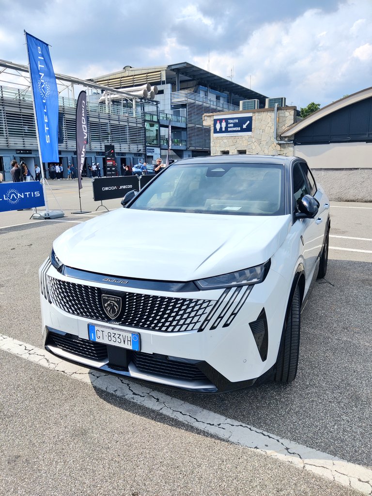 Company Car Drive tweet media