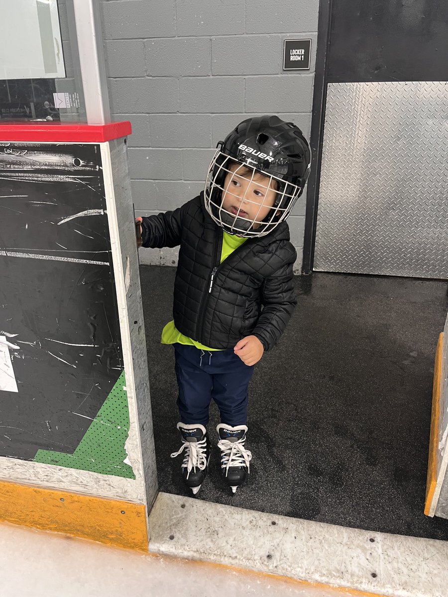 Ryan Medellín tweet media