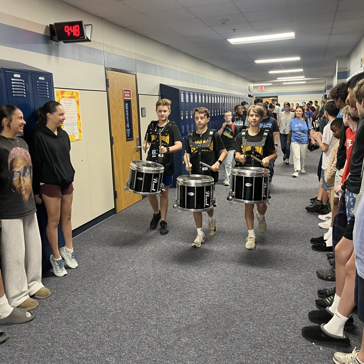 EvansPanthers's tweet image. Our panthers are on their way to 8th grade celebration!!! ☀️ #alohahighschool #evansIMPACT