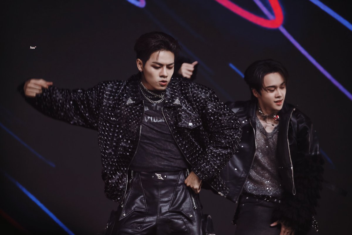 looksoshine_'s tweet image. 🫠🫠 @terk_ntw 

#TerkNTW #Project_HOWLS