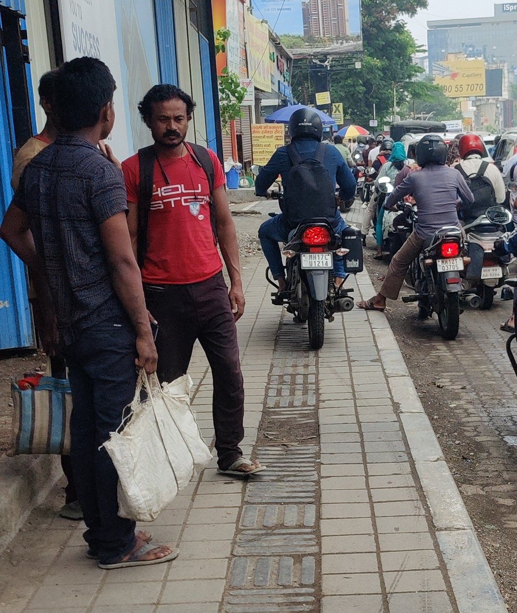 mrpatil's tweet photo. @PuneCityTraffic Driving on the footpath. MH17CU1214. Location: Baner 21May2025 9:39AM https://t.co/kGjXAbTDXZ