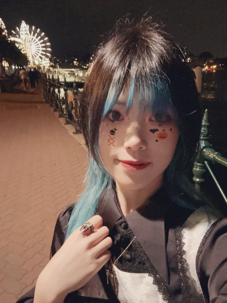 Huaeryushaoni 想看露出吗来找我呀给你露出☺️
