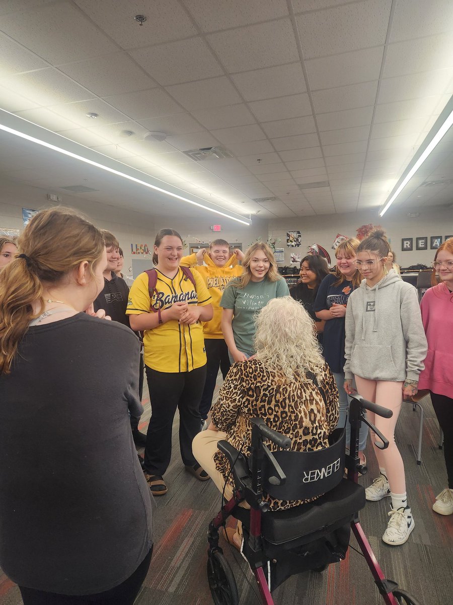 Mrs. Yvette came straight from rehab to see her drama students! It was a wonderful reunion.🥰 <a href="/BurnsMiddleScho/">Burns Middle School</a>