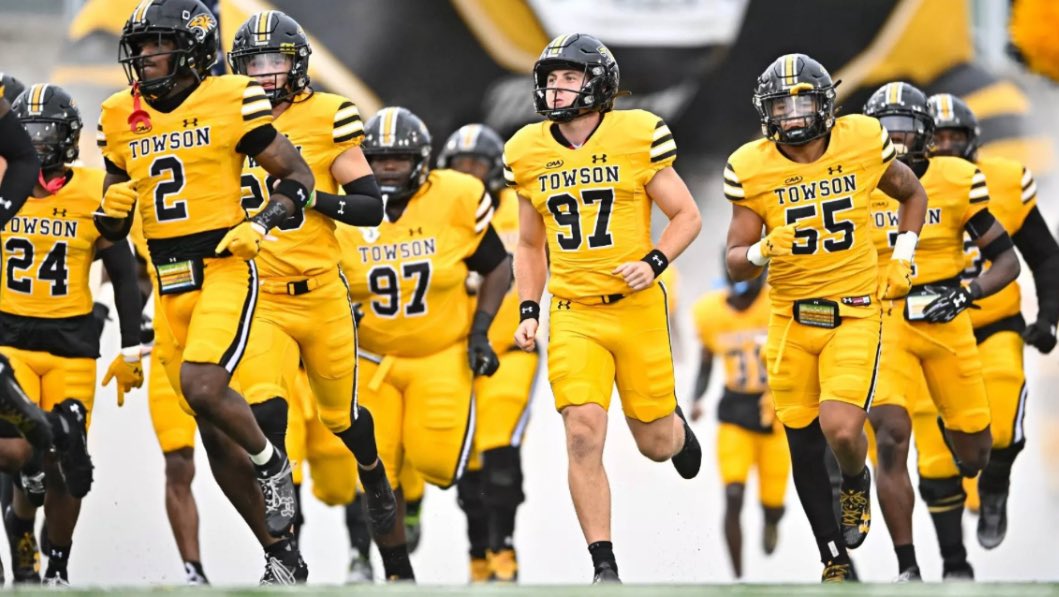 lukefaler7's tweet image. After a great conversation with @neugs1288 I am blessed to receive a D-1 Offer from Towson University!
@PeteShinnick @Towson_FB
@CoachMicahFaler
@Coach_Pflug
@CoachShanefelt
@Caiken_2
@BradMaendler
@CoachGill37