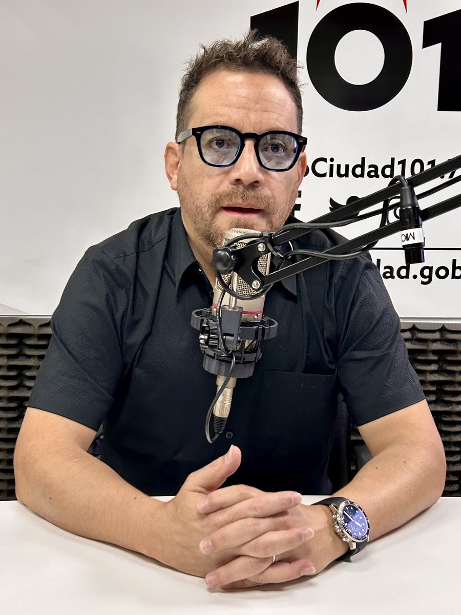 🔴 #EnVivo |

En  #TuMejorMañana dialogamos con Juan Fernando Velasco, cantautor ecuatoriano.

#Fb: facebook.com/share/v/1ATBUw…

#AmorPorCuenca ♥️💛