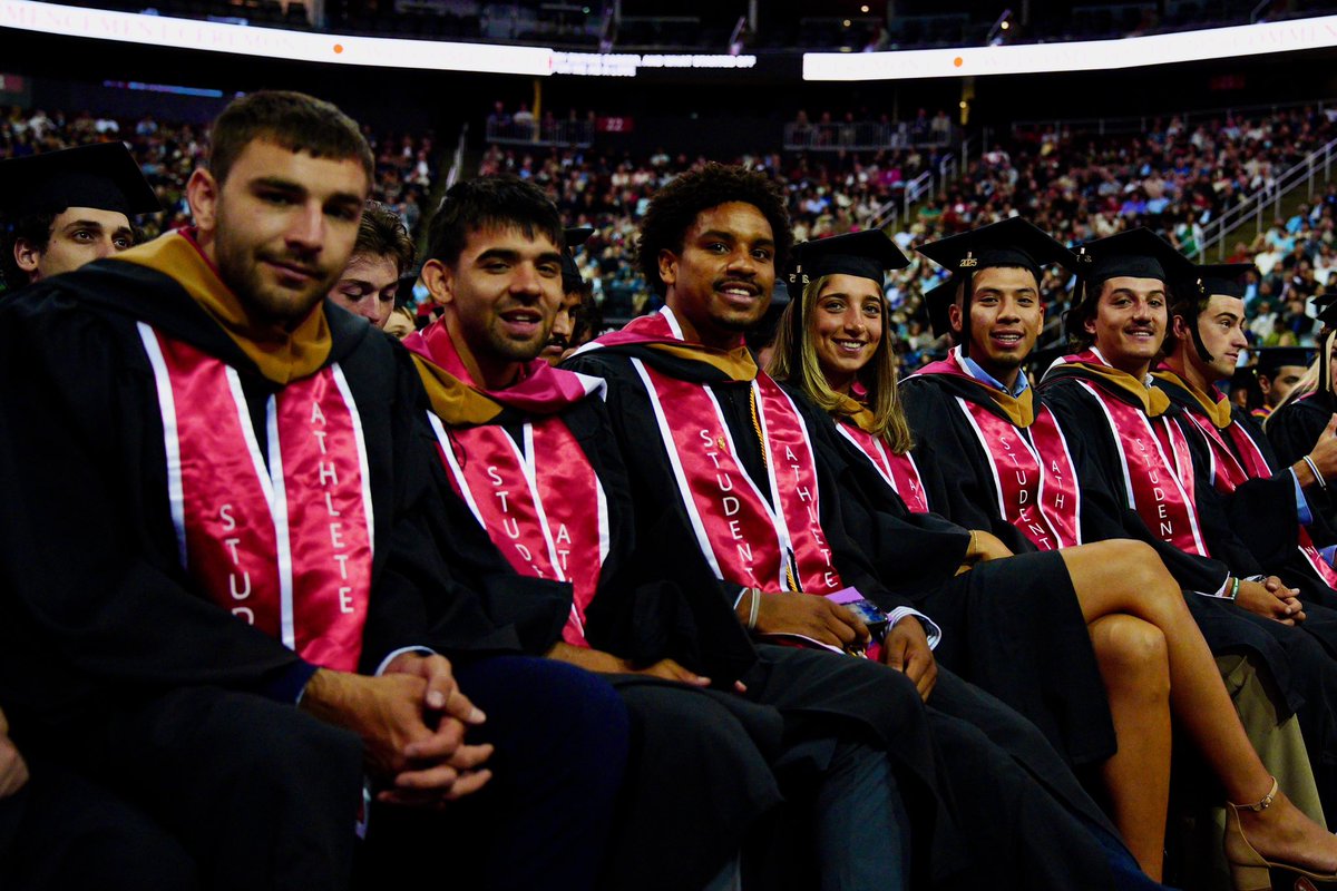 njithighlanders's tweet photo. NJIT Commencement π
#RollTech | #NJITGrad https://t.co/HclOrpEQq3
