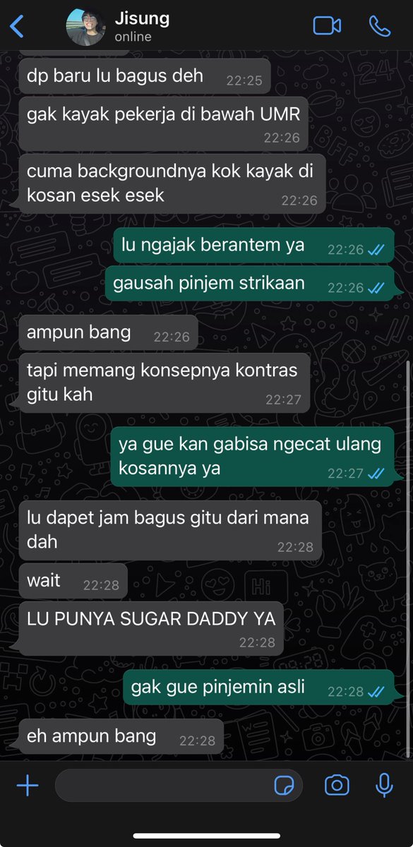 nyasrtan's tweet photo. spinoff au kemiskinan struktural

hyunibini lokal au - kesenjangan sosial antara jam tangan (sponsor ayang) vs latar belakang (kosan pegawai di bawah umr yang dihias dengan dekorasi shop*e sebisa mungkin) https://t.co/0xsZM2EY2x