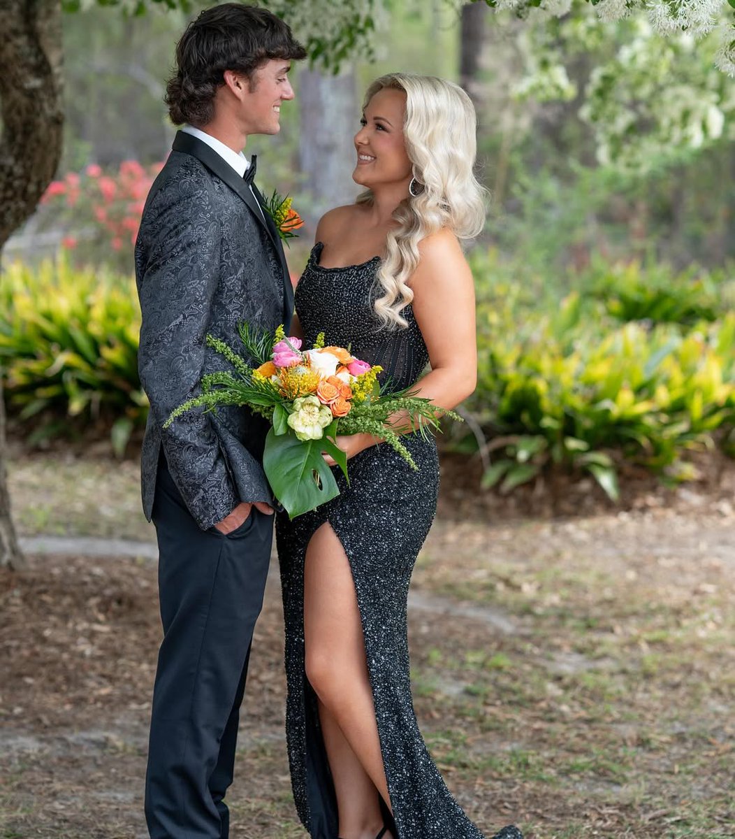 beautiful 🖤✨ -- Style 11238
📸: <a href="/abbykate321/">abby</a>