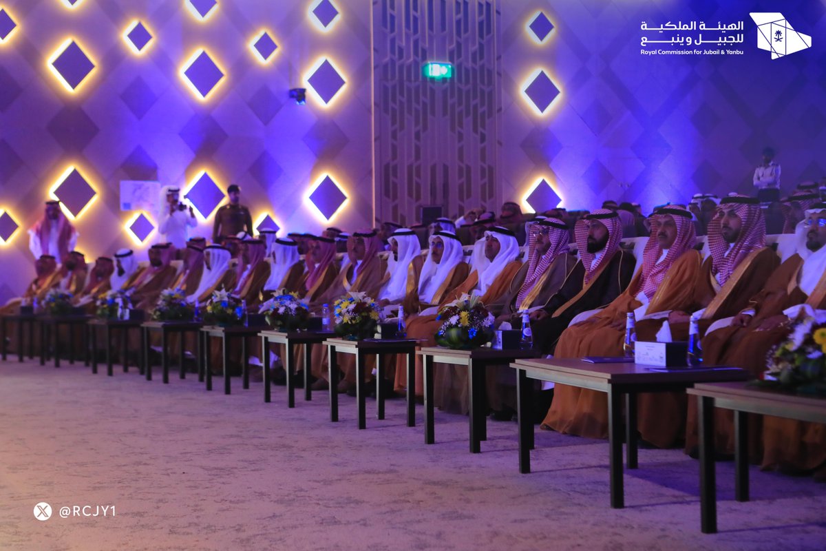 RCJY1's tweet photo. تفخر الهيئة الملكية للجبيل وينبع بفوز مدينة جازان للصناعات الأساسية والتحويلية بـ #جائزة_القصيم_للتميز_والإبداع في دورتـها الخامسة، خلال الحفل الذي أقيم اليوم في مدينة بريدة برعاية وتشريف صاحب السمو الملكي الأمير الدكتور فيصل بن مشعل بن سعود بن عبدالعزيز أمير منطقة القصيم، حفظه الله. 
  
وحققت المدينة الجائزة في فرع التميز البيئي، مما يعكس التزامها بالمحافظة على البيئة، وتعزيز استدامتها.