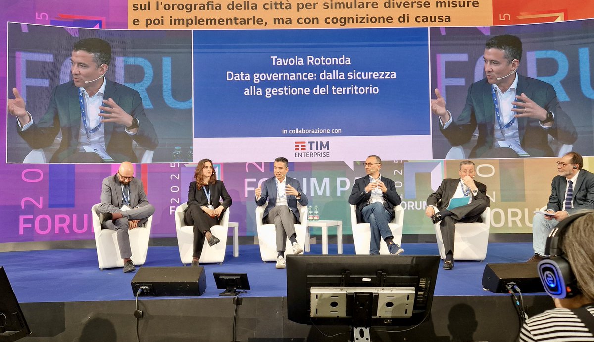 TIM_Enterprise's tweet photo. ✅ Dati, territorio, infrastrutture: l’approccio di #TIMEnterprise per una #PA intelligente e davvero #DataDriven.

Quang Ngo Dinh, CEO @OlivettiOnline - TIM Enterprise, e Carla Nisio, Head of Cloud4TIM & IT Noovle - TIM Enterprise, hanno portato sul palco del @FPA_net l’esperienza e le soluzioni di TIM Enterprise su temi cruciali per la trasformazione digitale della PA:

🏙️ Gestione urbana intelligente e trasformazione delle città in #SmartCity
☁️ #Cloud sovrano, #AI e interoperabilità infrastrutturale

Scopri di più su ➡️ https://t.co/0CP5V7B0rx

#UnDomaniDaCreare #ForumPA2025 #SmartLand