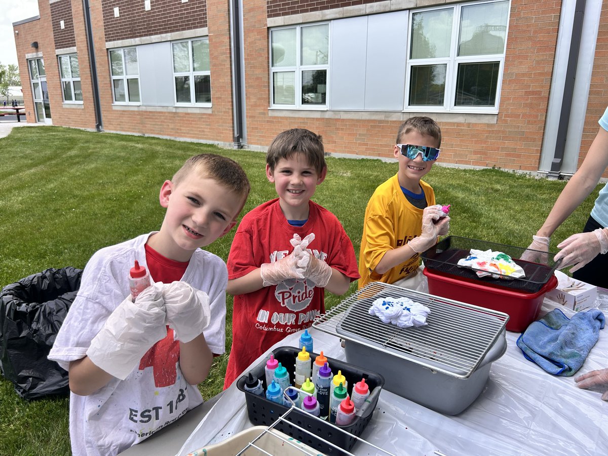 Tie Dye Fun in 1st Grade psqr.io/DsgGhr0G1p via <a href="/ParentSquare/">ParentSquare</a>