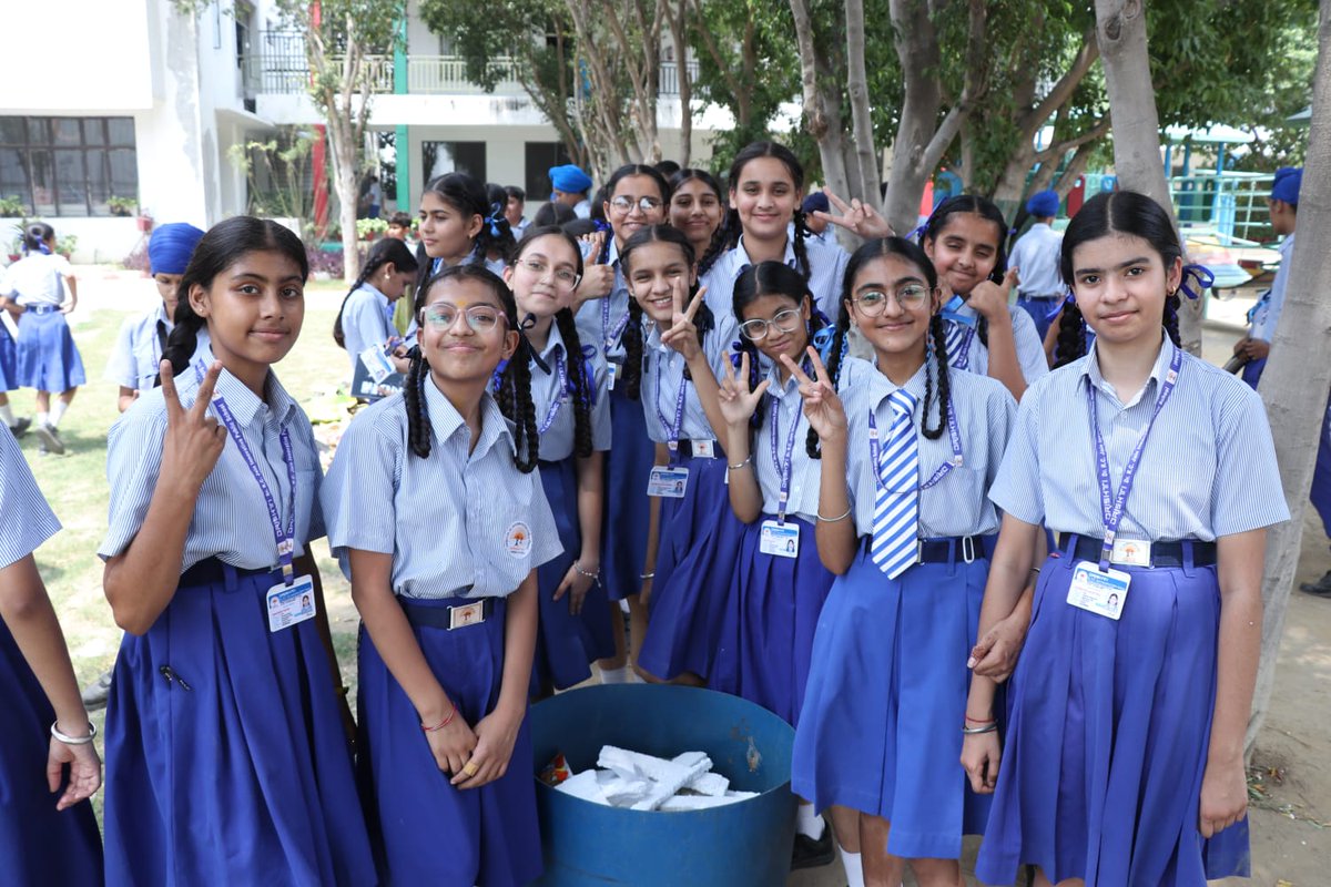 SamagrUnnayan1's tweet photo. "Think Before You Throw – A powerful awareness campaign held at @Drishti18387561 on 20 May 25, promoting sustainable living and responsible waste management. The initiative was guided and supported by @PSCST_GoP
#LifestyleforEnvironment #ChooseLIFE #MissionLIFE #ProPlanetPeoplel https://t.co/kePmTLyuf7