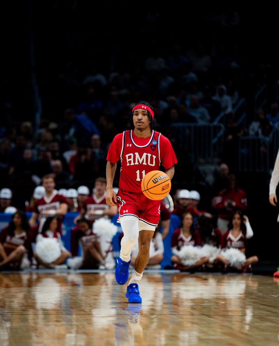 Tobias Bass (@tobias_bass) on Twitter photo NEWS: D.J. Smith has decommitted from Mercer, he tells <a href="/TheAthleticCBB/">The Athletic CBB</a>
He averaged 9.1 points, 2.3 rebounds and 3.2 assists per game at Robert Morris last season NEWS: D.J. Smith has decommitted from Mercer, he tells <a href="/TheAthleticCBB/">The Athletic CBB</a>
He averaged 9.1 points, 2.3 rebounds and 3.2 assists per game at Robert Morris last season