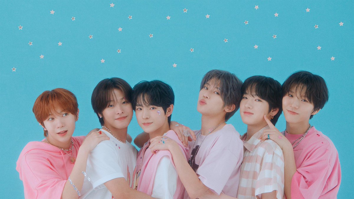 ForChanYeoll's tweet photo. Warmest hugs from the best boys of my life https://t.co/JhfTBRFexA