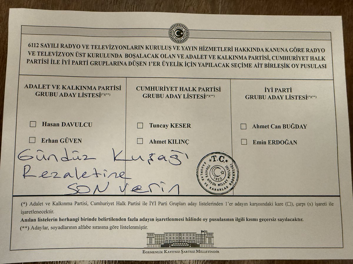 emin_ekmen's tweet photo. RTÜK üye seçimi için oyumu kullandım. @rtukkurumsal @ebekirsahin https://t.co/gahTW025k0