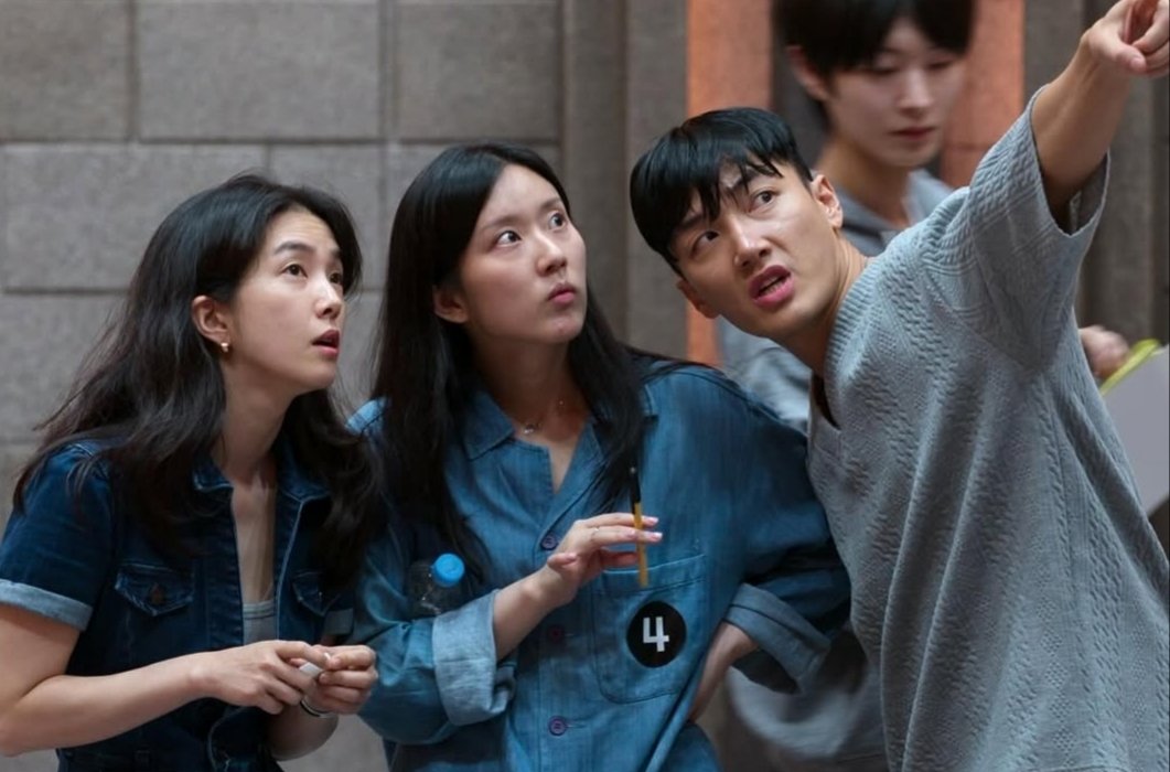 ilhamaripu's tweet image. when Eun-yu, Ji-yeong, and 7high trio was able to take shots at the figureheads of the living area players &amp;gt;&amp;gt;&amp;gt; like, ep9 &amp;amp; ep10 of Devils Plan S2 were some of my favorite TV eps of the year hands down #DevilsPlan