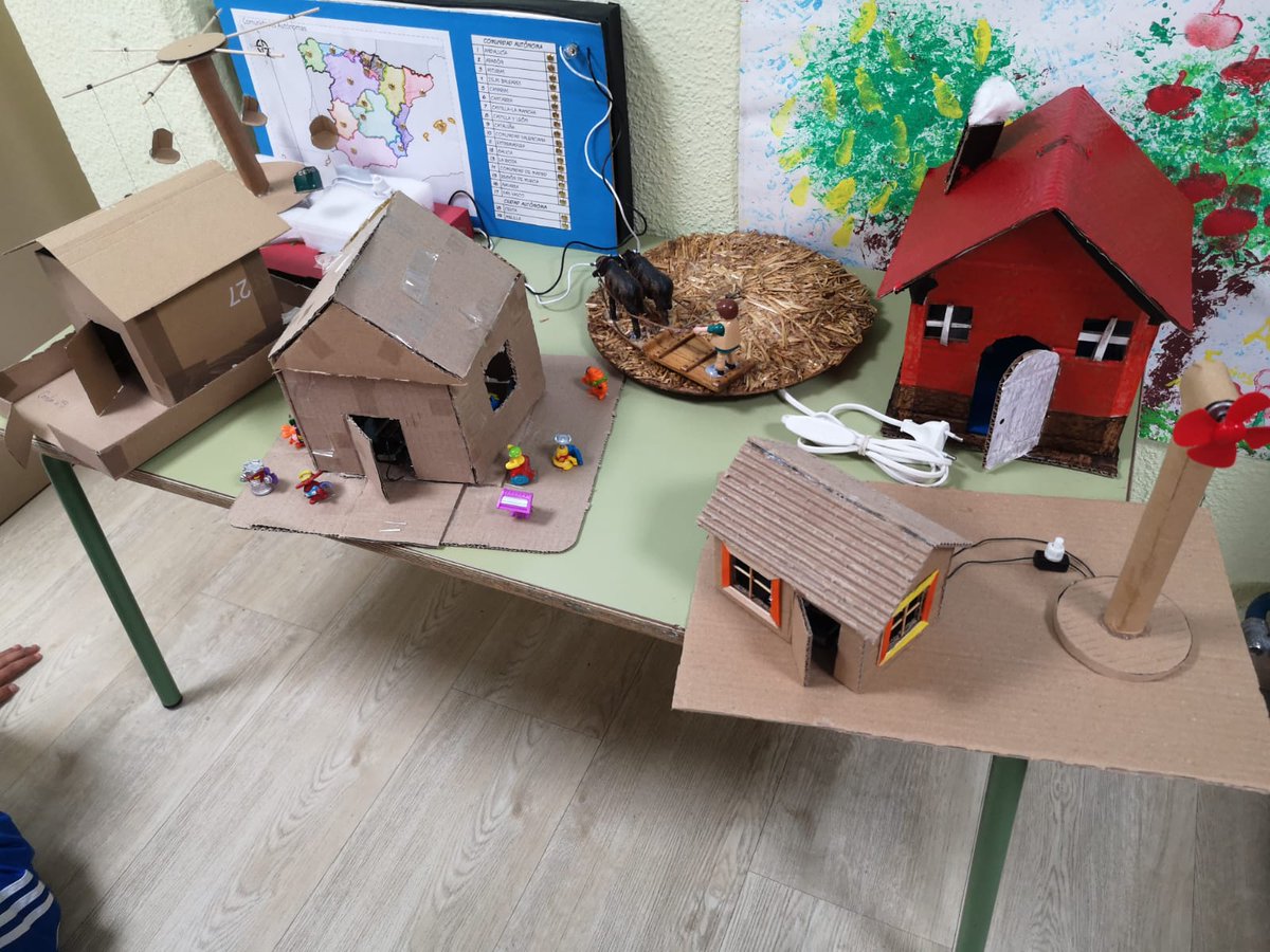 Enhorabuena a los alumnos/as de 6º de primaria del CEIP Federico García Lorca de Leganés por los espectaculares proyectos que han creado desde el área de Tecnología y Robótica.

¡Impresionante!

#codigoescuela4_0_madrid #if_cmadrid