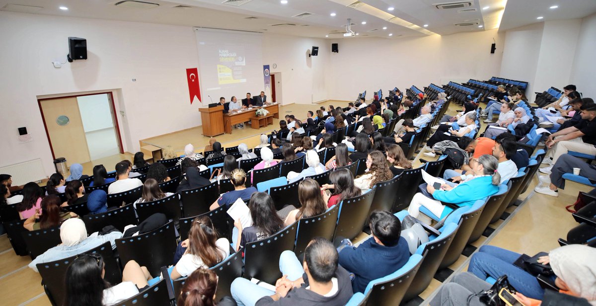 GAÜN’DE “AJANS HABERCİLİĞİ” ETKİNLİĞİ DÜZENLENDİ ✍️🗞️📸📹

Gaziantep Üniversitesi İletişim Fakültesi tarafından “Ajans Haberciliği” konulu etkinlik düzenlendi.

🔗habermerkezi.gaziantep.edu.tr/2025/05/21/gau…

#ParlayanYıldız💫 #GaziantepÜniversitesi