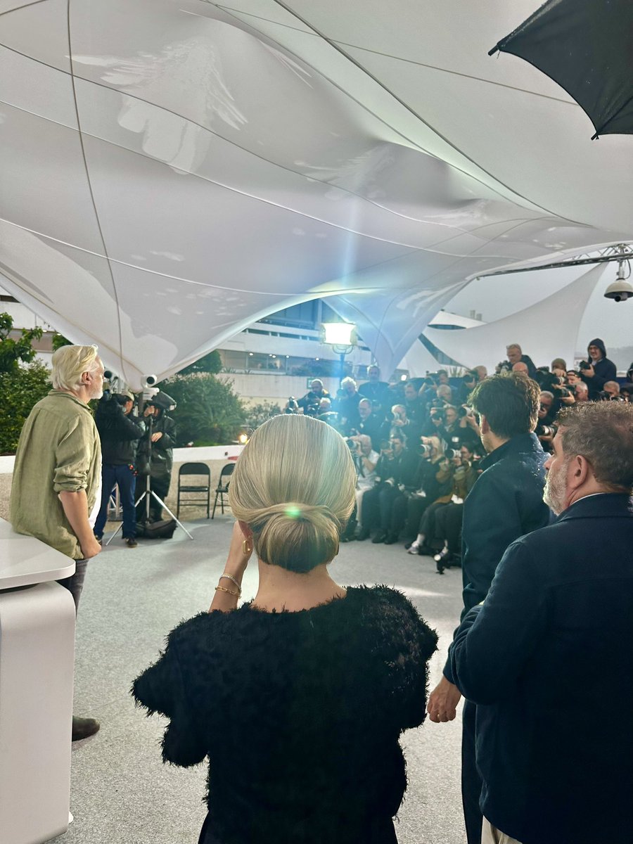 Jen Robinson tweet media