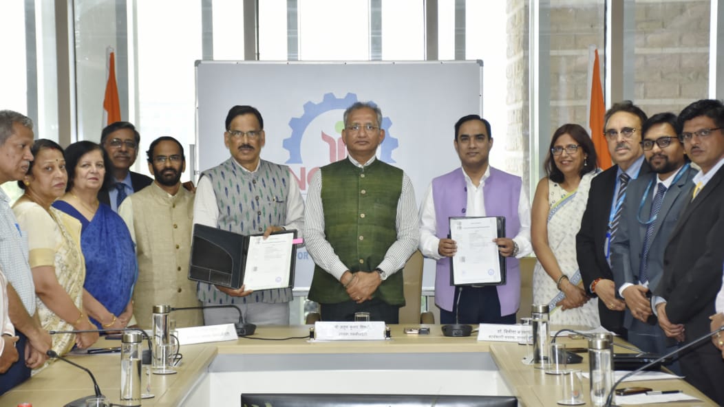 NCVETIndia's tweet photo. NCVET grants recognition as an Awarding Body (Dual) to Indian Institute of Banking & Finance (IIBF) through the signing of  agreement on 21st May, 2025. With this recognition, IIBF as an AB (Dual) will be eligible to award, assess and certify the learners for its NSQF-aligned, approved, or adopted qualifications.
#NCVET #SkillDevelopment #Entrepreneurship
@MSDESkillIndia @PIB_India @PIBMSDE @AIRNewsHindi @airnewsalerts @DDNewslive @neena_pahuja @PurnenduKant @ItsGunjanC