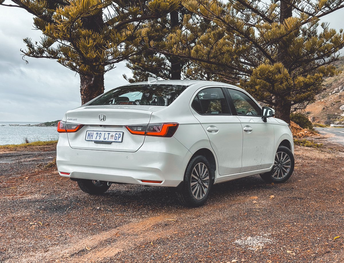 khuleonwheels's tweet photo. We have arrived in Cape Town for the launch of the new Honda Amaze. The new design looks matured and it borrows a few design cues from its siblings like the Elevate and Ballade. Highlights for the top-spec Comfort derivative include LED…
#HondaSA #HondaAmaze #PracticalIsIn https://t.co/SYlxZwWiyo