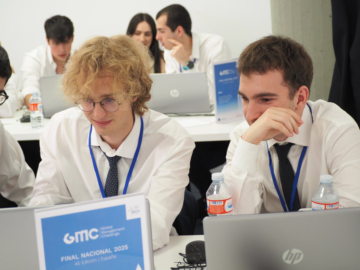 GMC_Spain's tweet photo. @CamaradeMadrid Avanzamos a  la segunda decisión con una clasificación apretada, liderada por la empresa 'Cuarta Fila'. https://t.co/PhSU9g3YrR