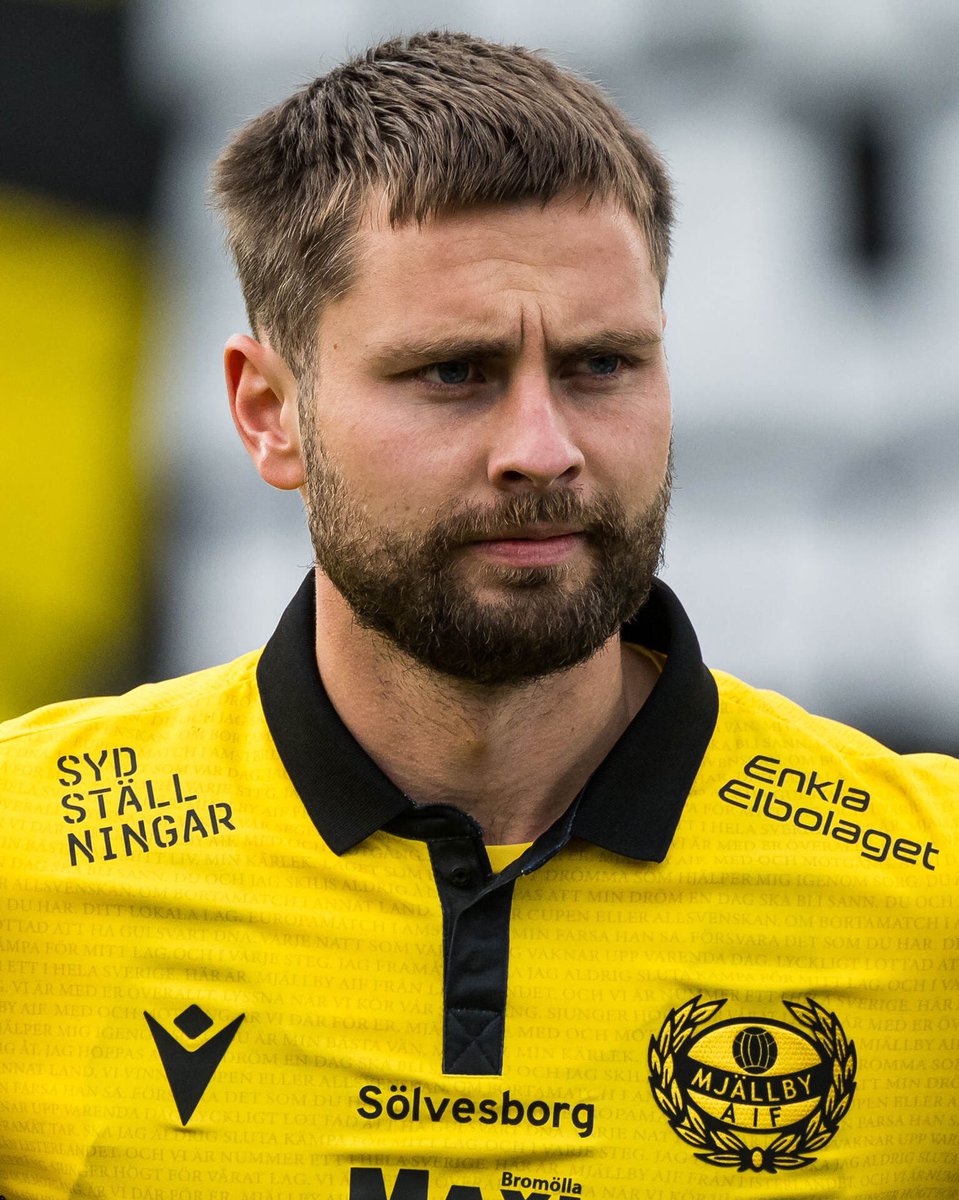MjallbyAIFs's tweet photo. 🇸🇪 | Vi säger stort grattis till Axel Norén som har blivit uttagen till Svenska landslaget. 💛🖤

Läs mer på https://t.co/LvjSUH9YYA 🔗

#MjällbyAIF #SvenskaLandslaget https://t.co/sNu05FicOg
