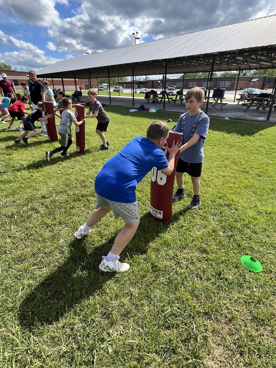 Eldon Mustang Football tweet media