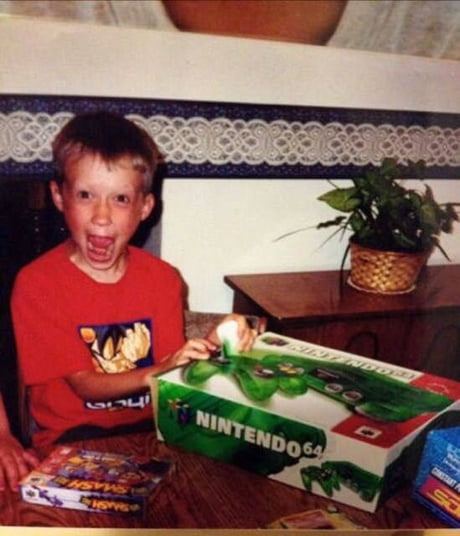 VideoGameHstry's tweet image. Nothing tops a new console on Christmas morning