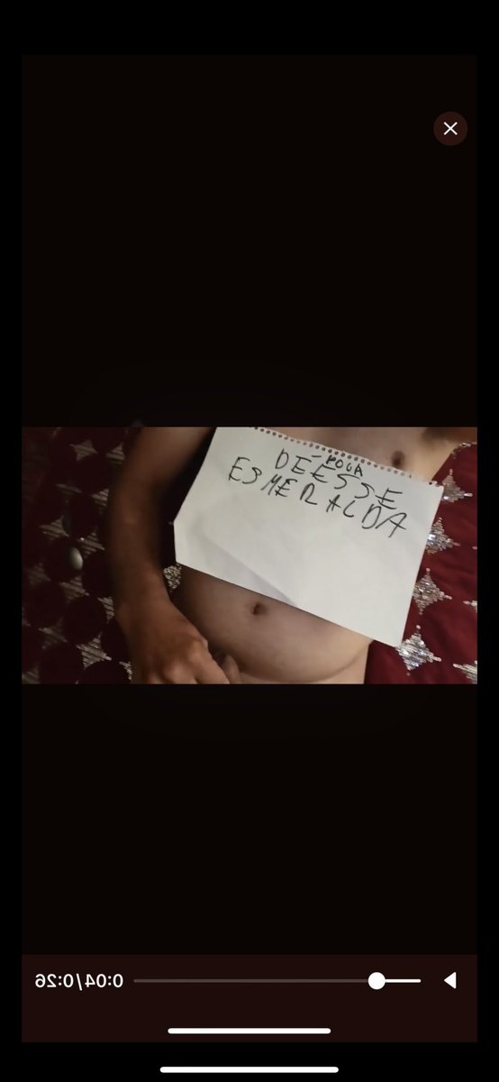 Random2029607's tweet photo. Une jolie dédicace de mon soumis, regardez moi ce gentil toutou qui paye pour ça , prenez exemple et venez satisfaire Esmeralda 😉😋 https://t.co/ioBJl8wOvE