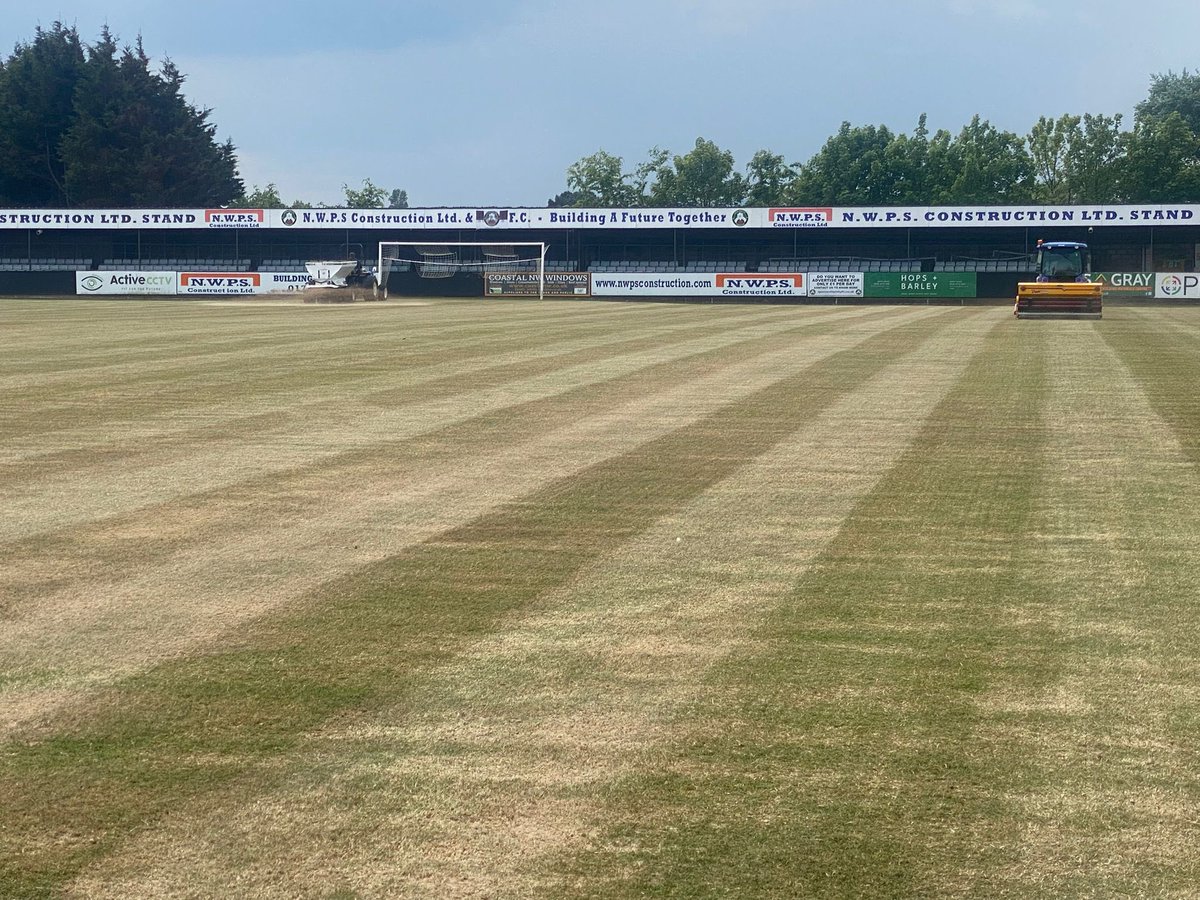 rhylfc's tweet image. ⚫️ Pitch Maintenance ⚪️

As we prepare for life in tier 2, huge thanks to the team at  @360GroundCare for their continued/ongoing support as we strive to continually improve the playing surface at the Hops &amp;amp; Barley Community Stadium.

#tier2 2️⃣ #sunnyrhyl ☀️