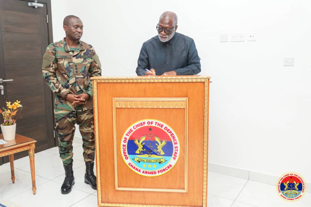 glicogroup's tweet photo. GLICO Group Executives, led by our Founder & Executive Chairman, Dr. Kwame Achampong-Kyei paid a courtesy visit to Chief of Defence Staff, Lt Gen William Agyapong, at the General Headquarters.
#GLICOGroup
#insurgent
#glicocares https://t.co/OYENp7KBYd