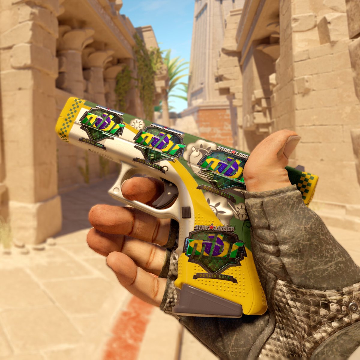 Glock-18 - Glockingbird 0.002 with 4 Mibr Foils 🇧🇷