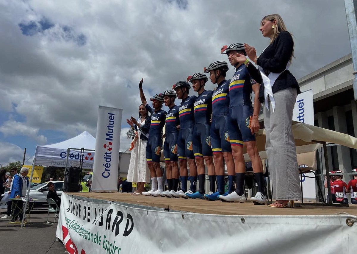GWErcoColombia's tweet photo. Etapa 1  @RondeIsard 

Saint Mont - Bagnéres de Bigorre (149.1 KM)

2 Sprint 💨
3 Premios de Montaña 🚵🏽‍♂️, dos de tercera y uno de segunda categoría.

Dorsales:
21 Camilo Gómez 
22 Santiago Garzón 
23 Juan David Restrepo
24 Emerson Gordillo
25 Cristian Vélez 
26 Mauricio Zapata https://t.co/QNhqyibVKT