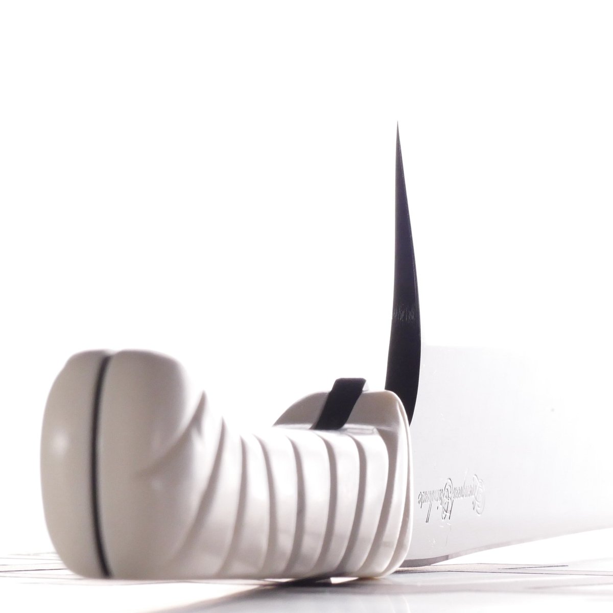 Geometry of an anime inspired bbq slicer