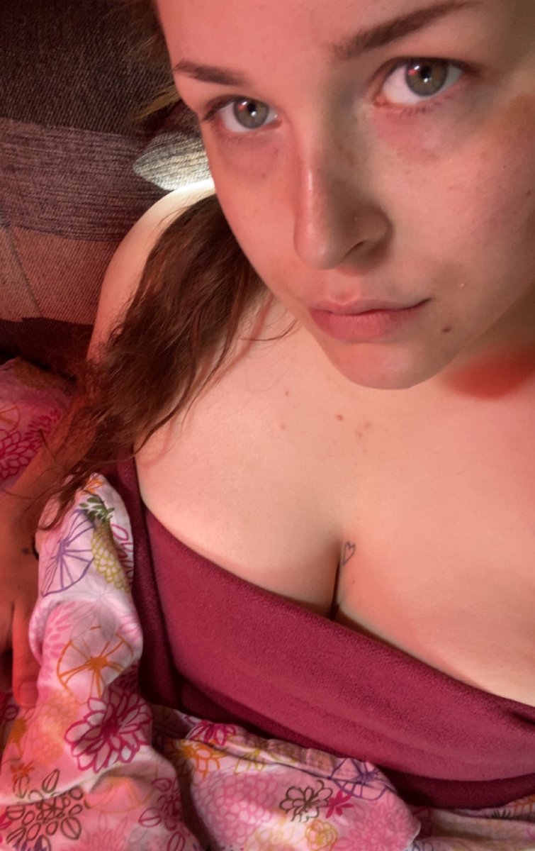 TributeToHer's tweet photo. Today you put your wallet at my feet

#findom #domme #paypigsfindom https://t.co/5lRODV3AF8