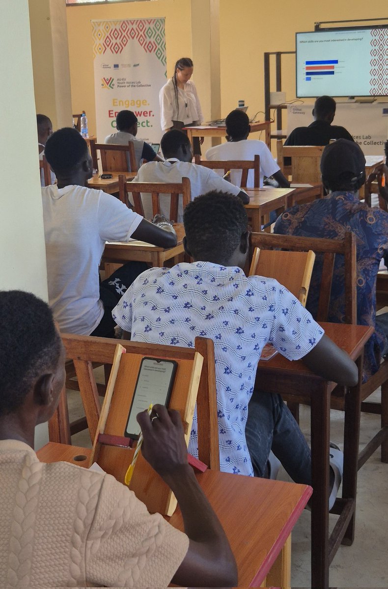 aueuyouthvoices's tweet photo. Young people are consulted & co-create our programme's mobile app. The power of Youth is now reaching another level.
Soon, we'll have our own digital space for networking, resource exchange & Youth engagement
#YouthmakersHub #AUEUYouthVoicesLab #AUEUYouthLab #YVLinKenya
#AUEU https://t.co/oHoIhQtcqG